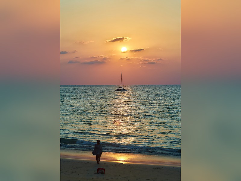 Nai yang sunset