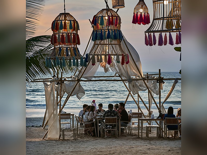 Beachside dining