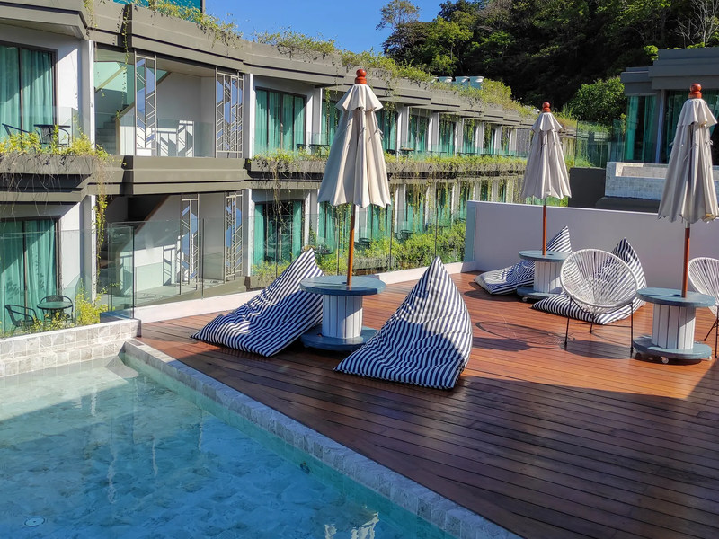 Phuket luxury resort pool